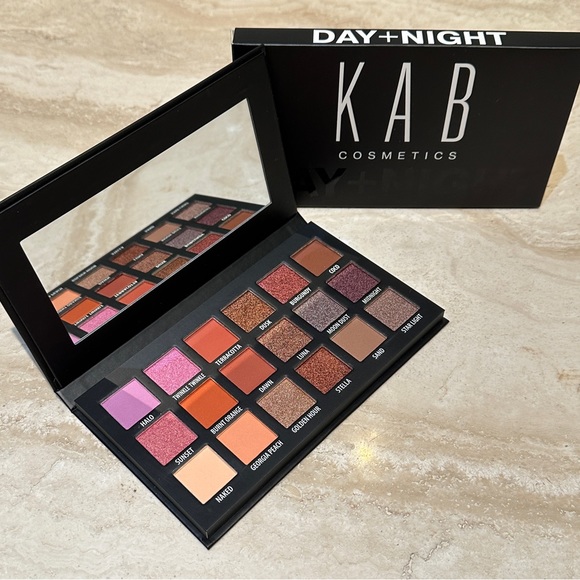KAB Cosmetics Day + Night Palette - Picture 3 of 9